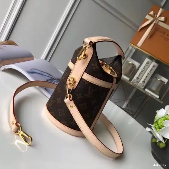 Louis Vuitton Duffle 0624